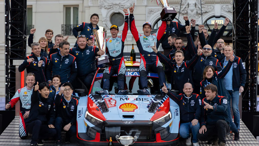 Equipo Hyundai Shell Mobis World Rally Festejando Victoria