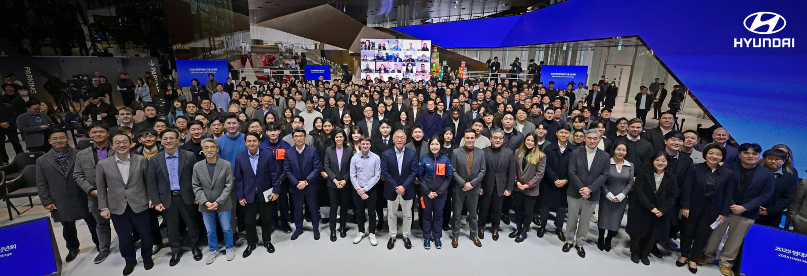 Hyundai Motor Group celebra el Año Nuevo en Hyundai Motorstudio Goyang